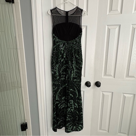 NWT / NEW Calvin Klein Sequin Illusion-Yoke Formal Gown Black Green SZ 2 - Picture 9 of 12